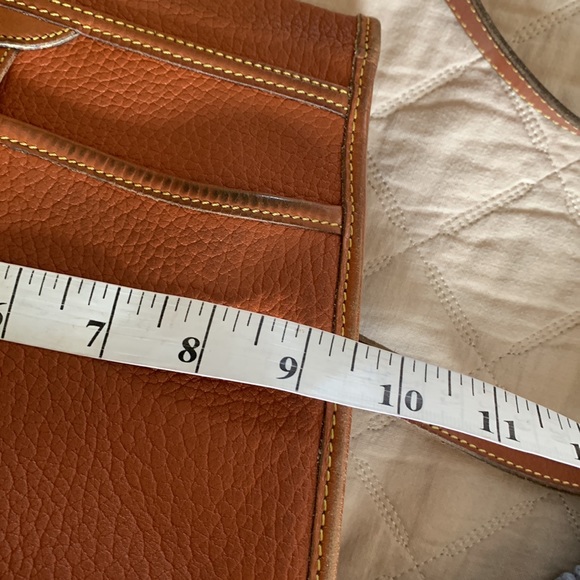 Dooney and Bourke all weather leather Crossbody bag - Picture 15 of 16